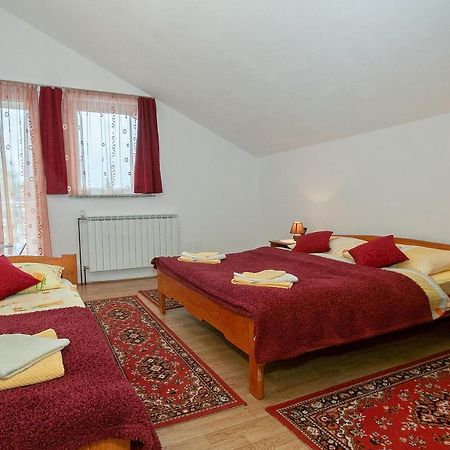 Giga Apartment Rakovica Exterior photo