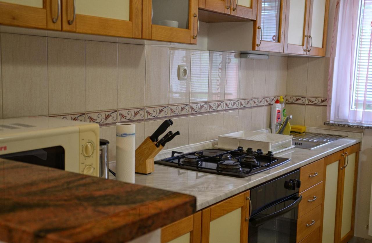 Giga Apartment Rakovica Exterior photo