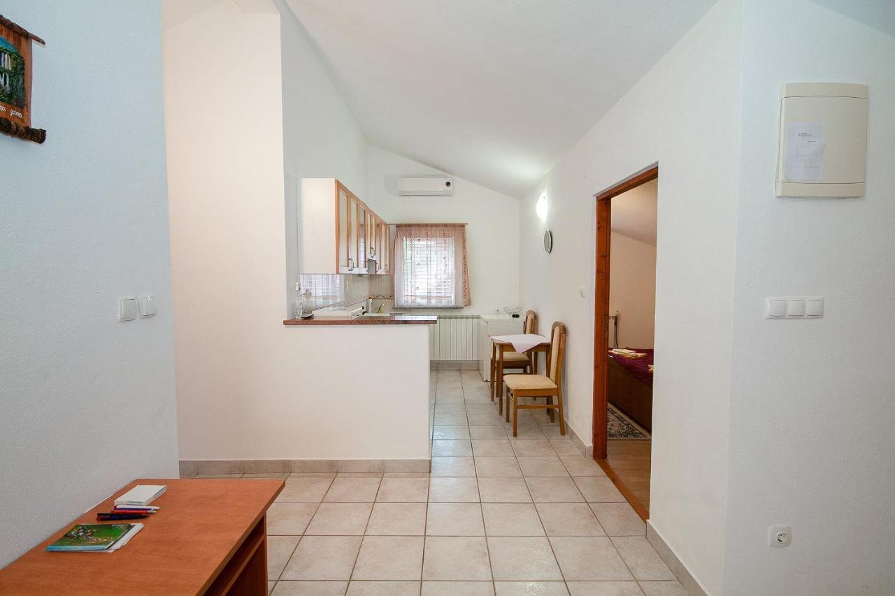 Giga Apartment Rakovica Exterior photo