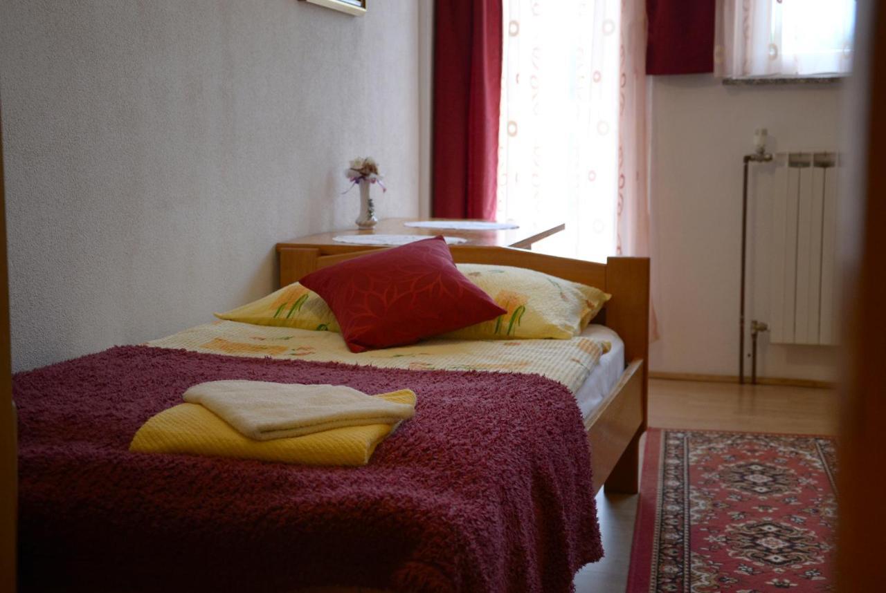 Giga Apartment Rakovica Exterior photo